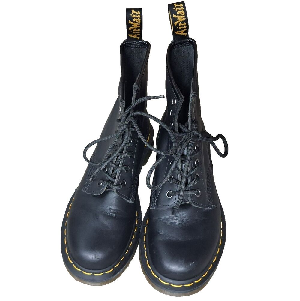 Dr. Martens Black Leather Airwair Combat Boots 1460 Size 7 Grunge Punk 90s Edgy